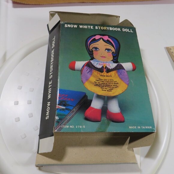 BOX for Snow White Story Book Rag Doll Flip Up Book, BOX ONLY - Picture 2 of 9